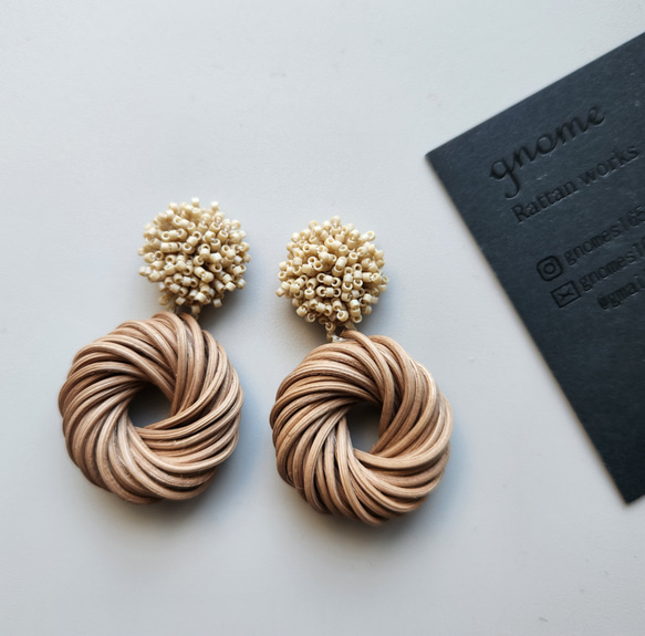 2wayピアス/イヤリング つぶつぶビーズ＊ラタンリング ブラウン