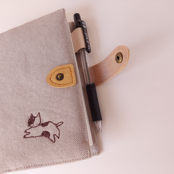 ねこ*ほぼ日手帳カバー(オリジナル用)留め具で開き防止 ペンホルダー 文庫本A6 布 ヴィンテージ帆布*ベージュグレー 17枚目の画像