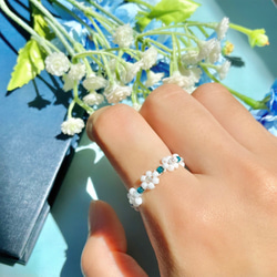 白いお花の指輪　ホワイト×グリーン　フラワー　韓国 3枚目の画像