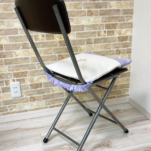 イニシャル入りのオシャレな防災頭巾カバー座布団タイプ/フリルなし