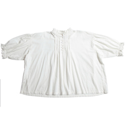 ホワイトのヴィンテージコットンとリネンのプリーツランタンスリーブシャツ、ヴィンテージ感のある半袖 16枚目の画像