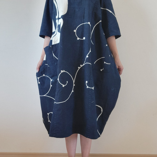 着物リメイク 古布 紋 筒描き ワンピース ワンピース hanahukujun 通販 