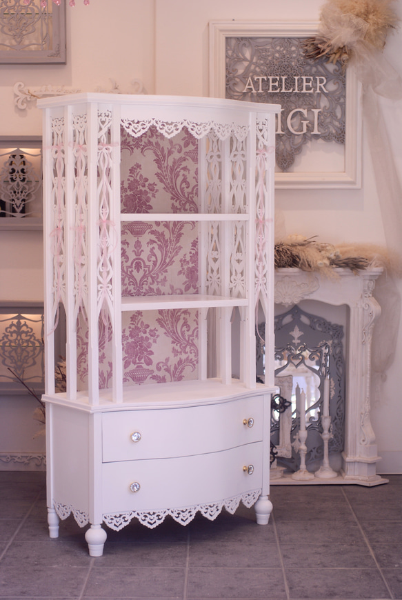 ムニュムニュ むにゅむにゅ カップボード 飾り棚 食器棚 エレガント 棚