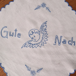 ドイツの手仕事/天使とドイツ語 手刺繍生地 (ヴィンテージ エンジェル リメイク生地) 10枚目の画像