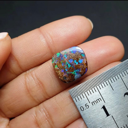 フラッシー・ブルー&グリーン♡ナチュラルボルダーオパール