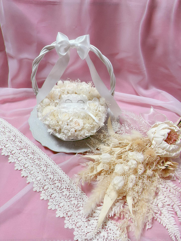 Luana Mally Tokyo代表作 薔薇 花籠アレンジメント ホワイトウエディングリングピロー 結婚祝いプレゼント 12枚目の画像