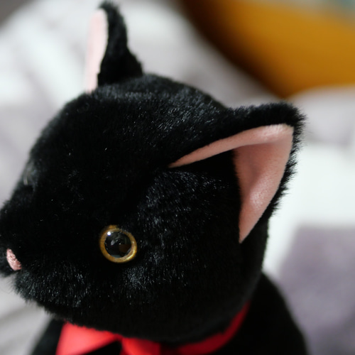 赤いリボンの抱っこしたい黒猫（3日以内発送） ぬいぐるみ Stepping