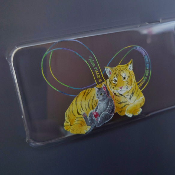 名入れ可＊虎とトラ猫 透明スマホケース＊iphone・Android対応【大トラ小トラ】 4枚目の画像