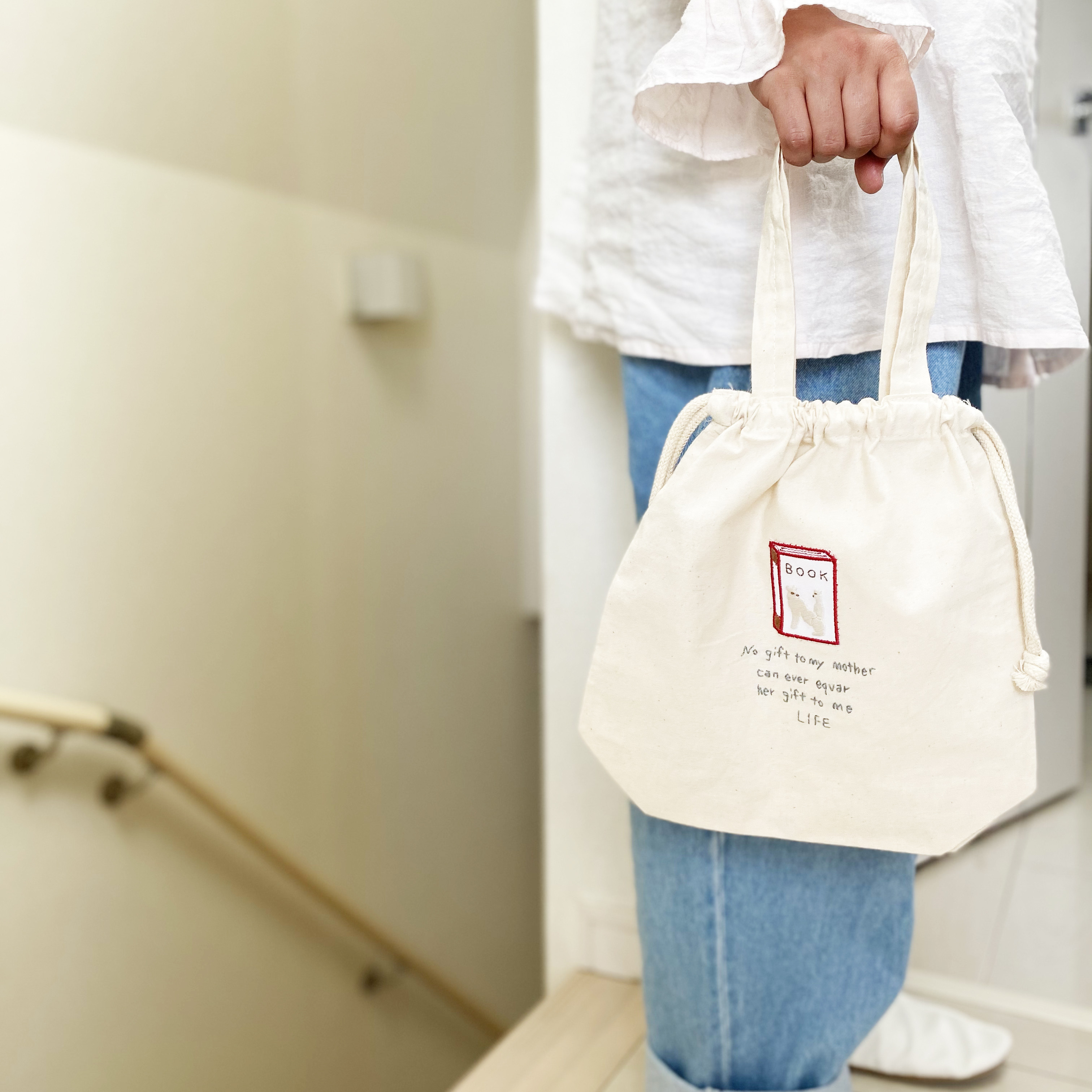 【最終値下げ】作家一点物 帯バッグ白地白大花刺繍バッグ／再販なし 【最終値下げ】作家一点物 帯バッグ白地白大花刺繍バッグ／再販なし