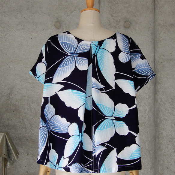 着物リメイク　浴衣のブラウス/フリーサイズ　蝶々 4枚目の画像