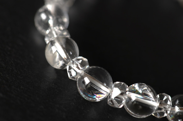 ☆スーパープレミアムブレス☆全ての石に虹を持ちます☆アイリス