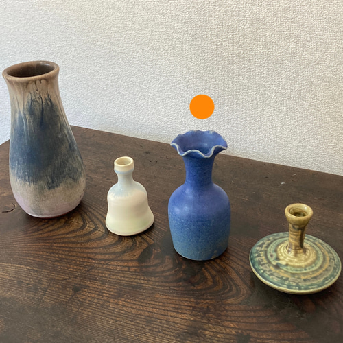 フリルエッジの陶器花瓶 - メルカリ