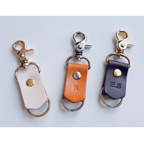 金具が選べるフックキーホルダー】 栃木レザー 本革 席札 プチギフト