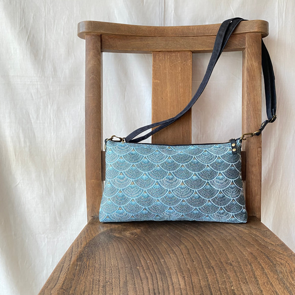 丸型ショルダーバック(ジャガード織地) 受注制作】ジャガード織のミニショルダーバッグ うろこ柄 ショルダー