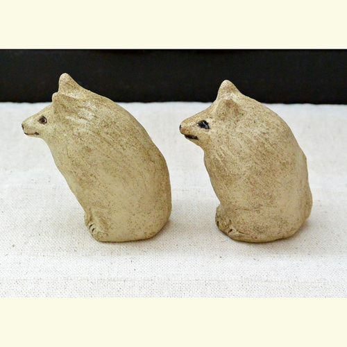 オオカミ2匹セット（C) 狼の置き物 2個組 置物・インテリア 微笑み