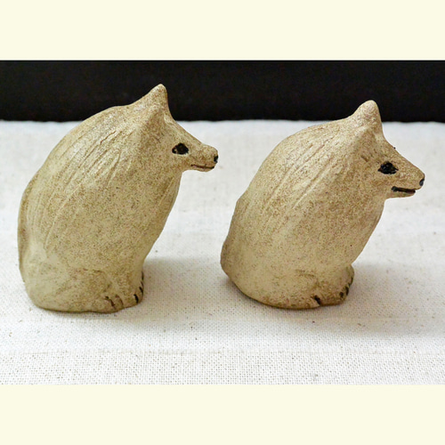 オオカミ2匹セット（C) 狼の置き物 2個組 置物・インテリア 微笑み