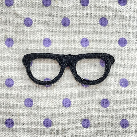 眼鏡　黒縁　刺繍ワッペン　アップリケ　シール可 5枚目の画像