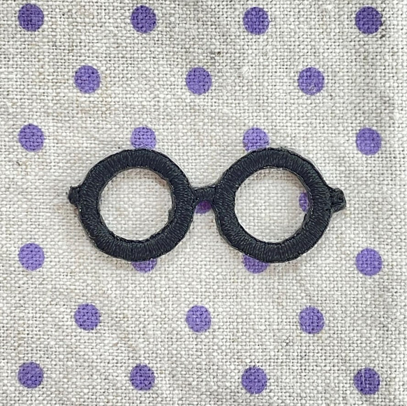 眼鏡　黒縁　刺繍ワッペン　アップリケ　シール可 6枚目の画像