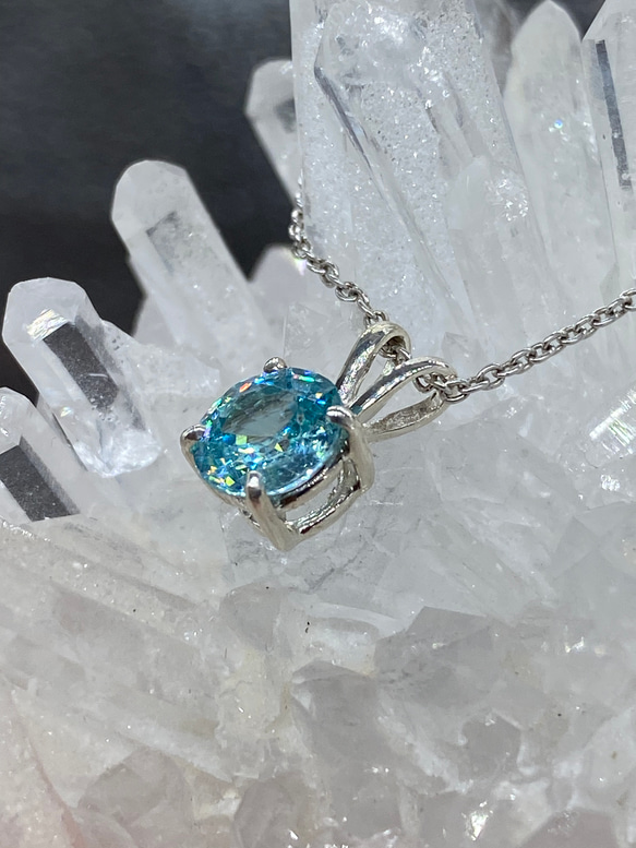 天然ブルージルコン（1.68ct ラウンド）のネックレス ネックレス