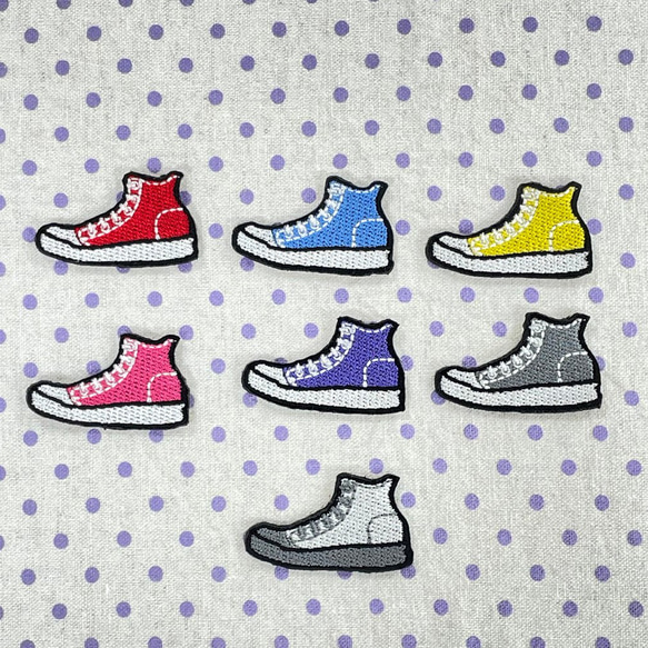 ハイカットスニーカー 刺繍ワッペン アップリケ シール可 ワッペン