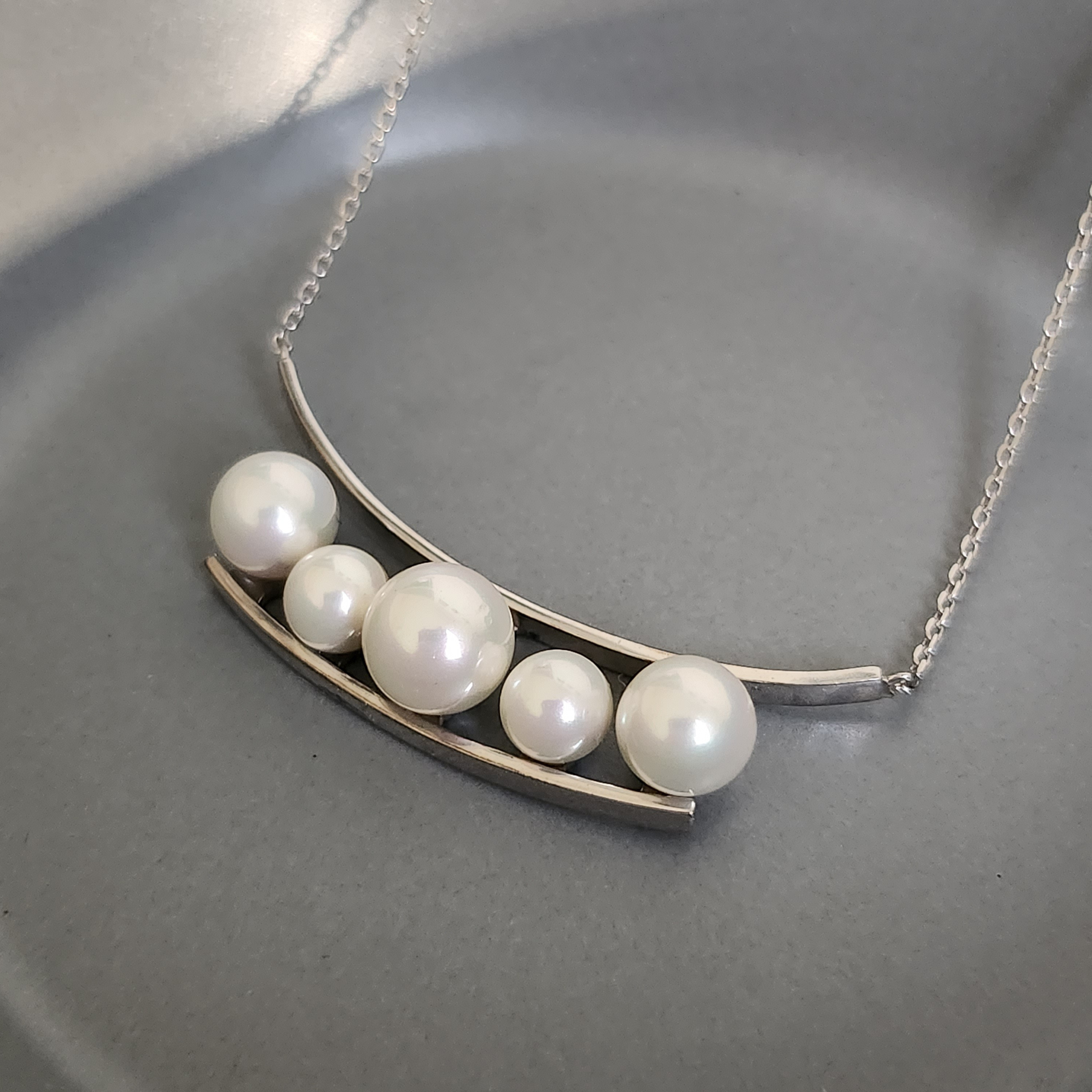 上品5粒貝パールネックレス　H-242RH