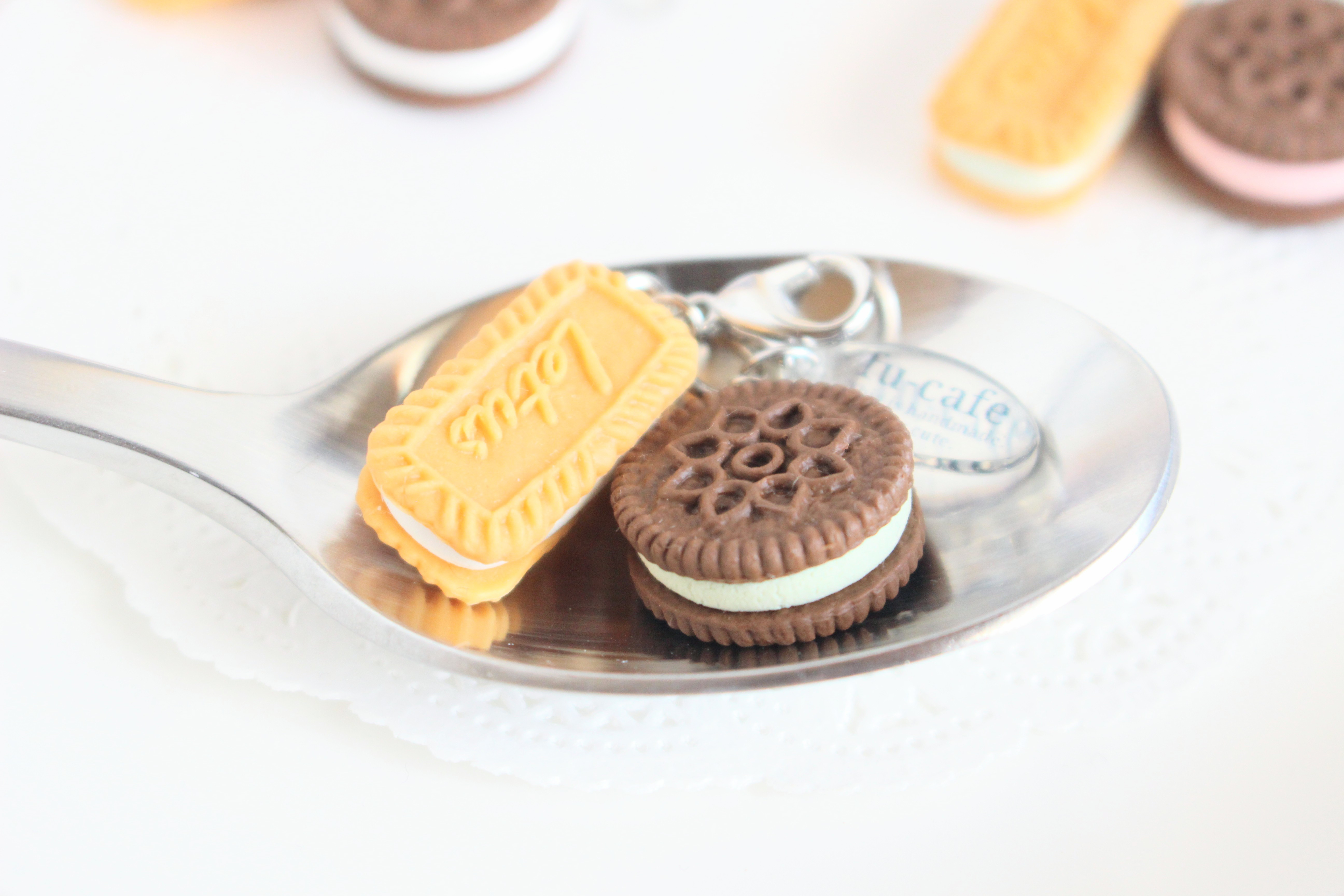 ブラックサンドクッキー　バッグチャーム Uggoly's