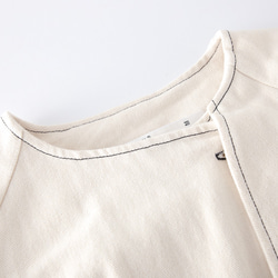 乳白色 日系短外套 設計感 不對稱 原棉卡其 長袖百搭 第2張的照片