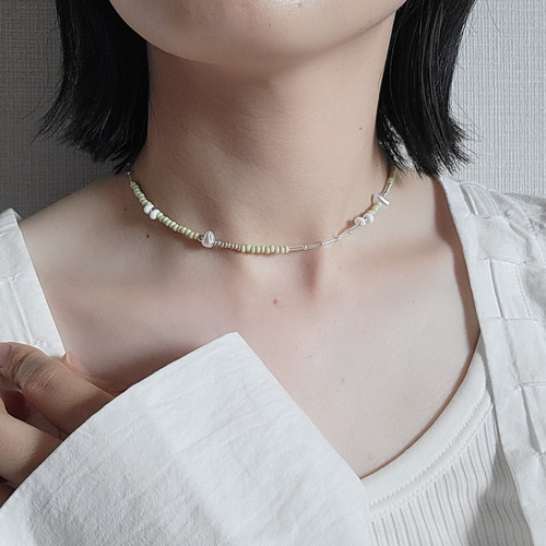 ビーズチョーカーmilky mintgreen ビーズネックレス ビーズ