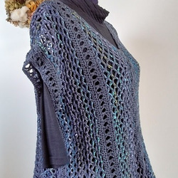 (送料無料）添え糸編みのプル～～！　ネット編みにグラデーションのきれいな糸を編みこんだように編んでいます～～！ 5枚目の画像