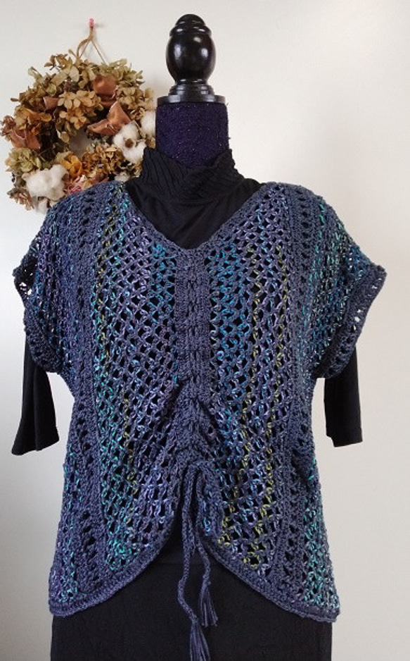 (送料無料）添え糸編みのプル～～！　ネット編みにグラデーションのきれいな糸を編みこんだように編んでいます～～！ 6枚目の画像