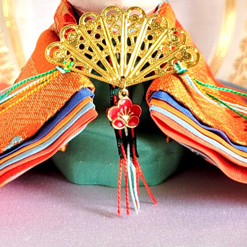 620 雛人形 小さな着せ替えお着物〈お姫様〉十二単 朱色地に小菊と松