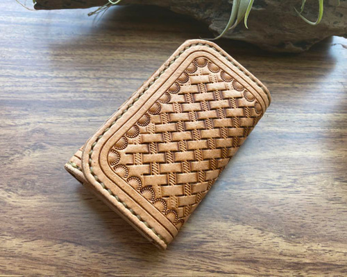 本革 キーケース レザーカービング バスケット柄 手縫い