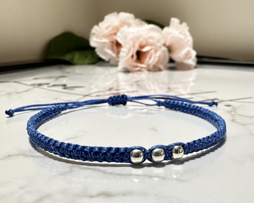 送料無料】ミサンガ ブレスレット（シルバービーズ付き） ブルー