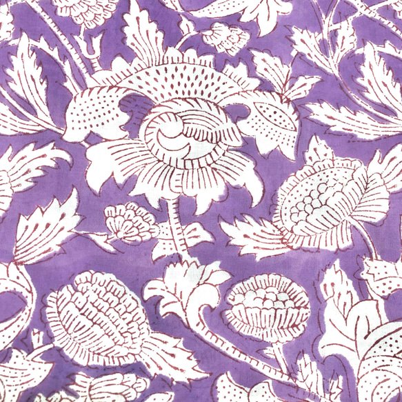 【50cm単位】ラベンダーホワイトフラワー　インド　ハンドブロックプリント生地  コットン 2枚目の画像