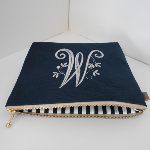 シルバー刺繍選べるヴィンテージ刺繍のポーチ 20㎝ ネイビーブラック