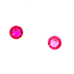 【オーストリア製 swarovski   ピンク　2カラー　一粒ピアス】フクシア 2枚目の画像
