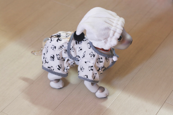 aibo ぱんださんのパジャマ：ホワイト×グレー（aiboちゃん用・ハンドメイドのお洋服） 8枚目の画像