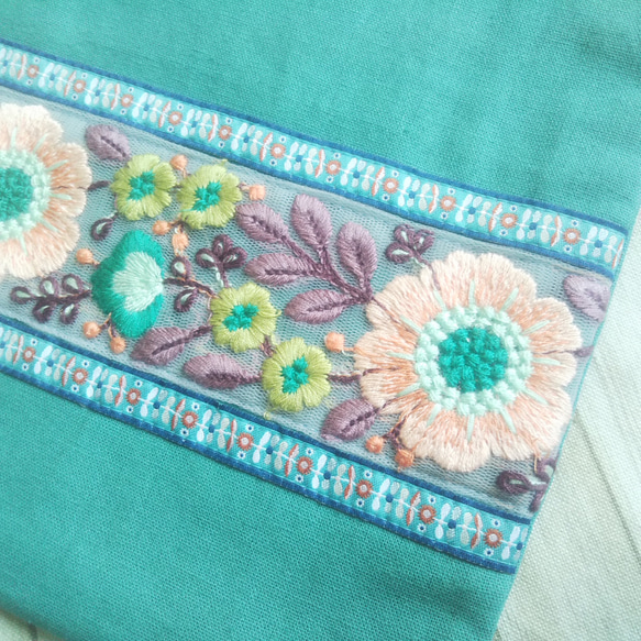 【一点物】インド刺繍リボンと綿麻キャンバスのＡ４ぺたんこトートバッグ サブバッグ『Creema限定』 6枚目の画像