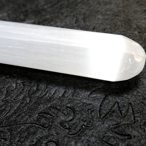 ★特選四石★強力な浄化作用♡【４本セット☆ナチュラルセレナイト♢原石ワンド】❤ セレナイト ワンド☆癒し☆浄化☆インテリア☆ 置物 天然石 ☆透石膏