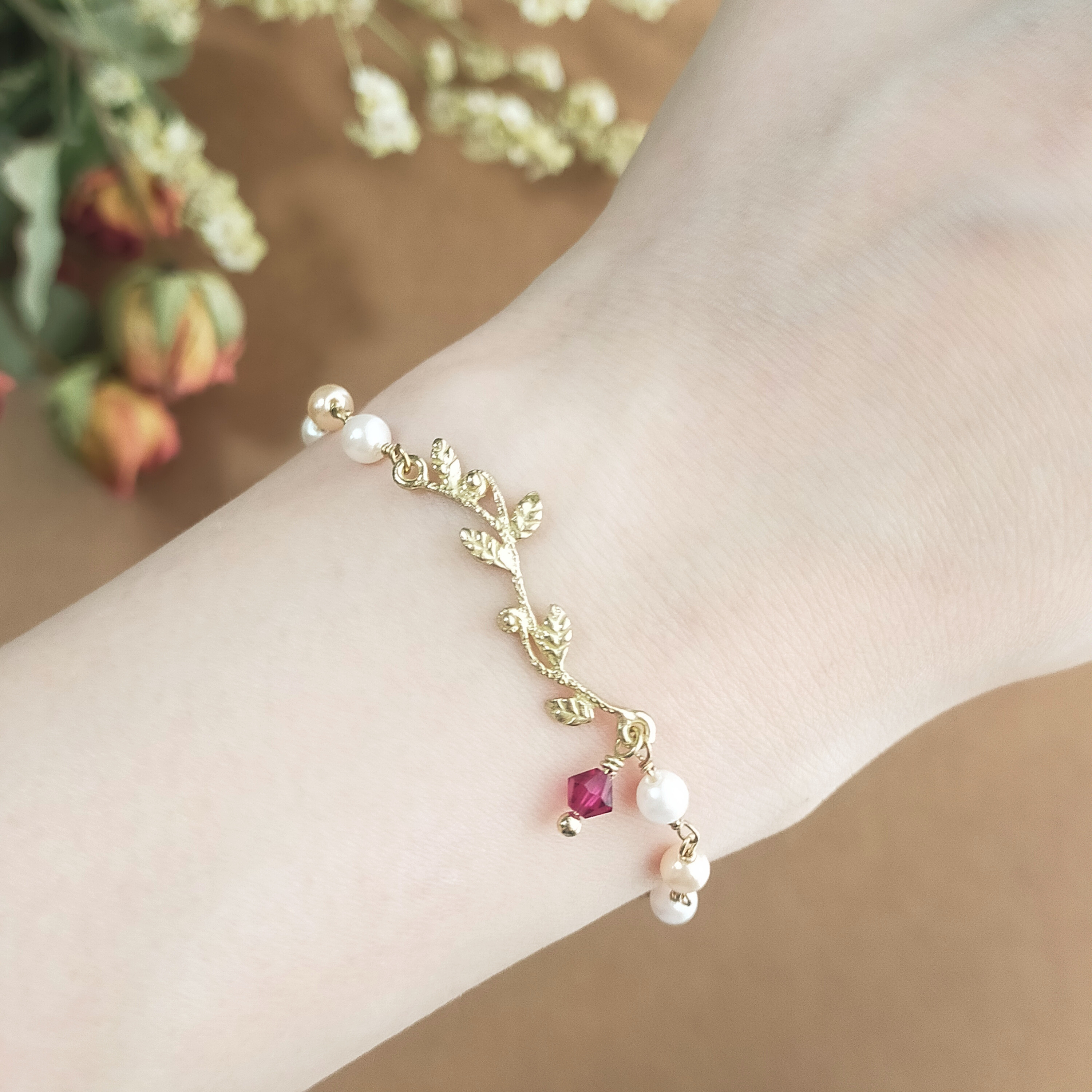 〜色を選べる秋色パールブレスレット〜　樹の実　ボタニカル　観葉植物　結婚式　葉　誕生日プレゼント　クリスマスプレゼント