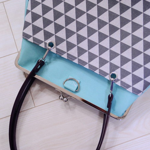 ティファニーブルー【A4サイズ対応】30cm口金【超大容量】3wayがま口