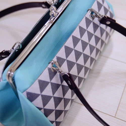 ティファニーブルー生地☆30cm口金☆2wayがま口ショルダーボストン