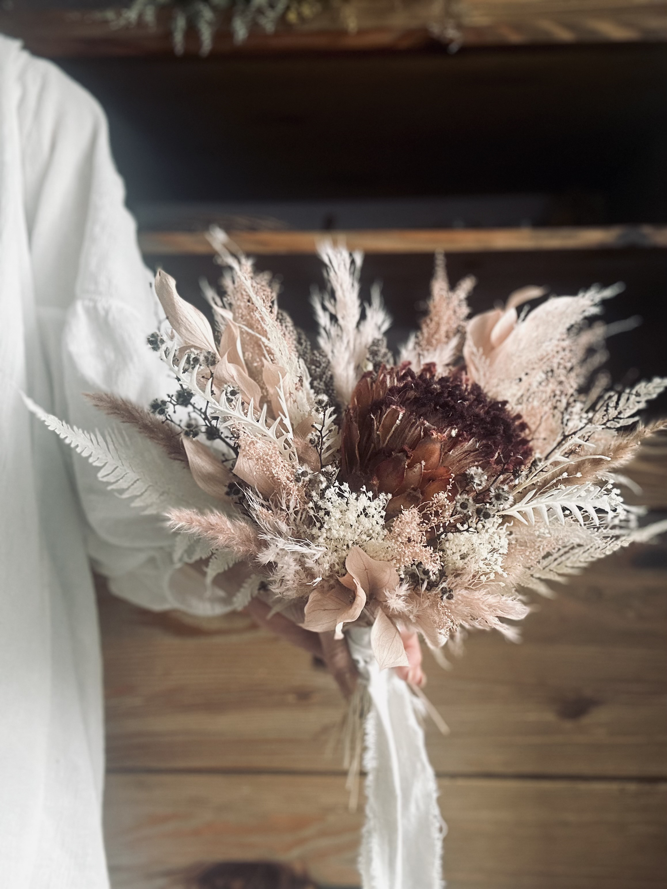 【ウェディングブーケ】クラシカルウェディング プロテアブーケ