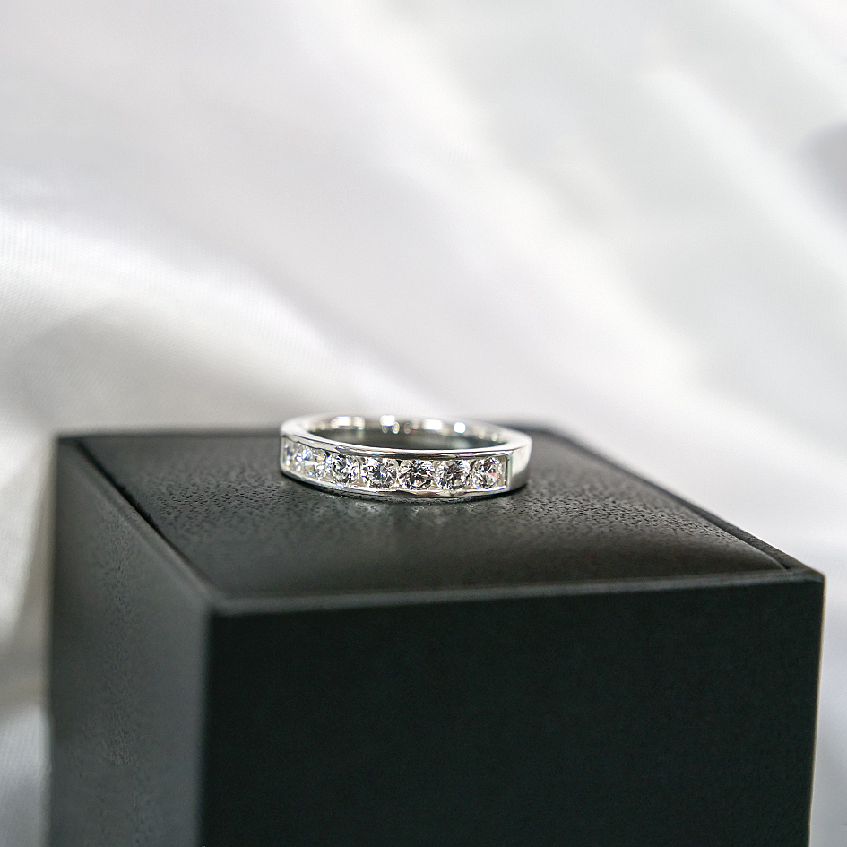 ◆ハーフエタニティリング◆SV925リング K10リング K18リング プラチナリング ダイヤモンド モアサナイト