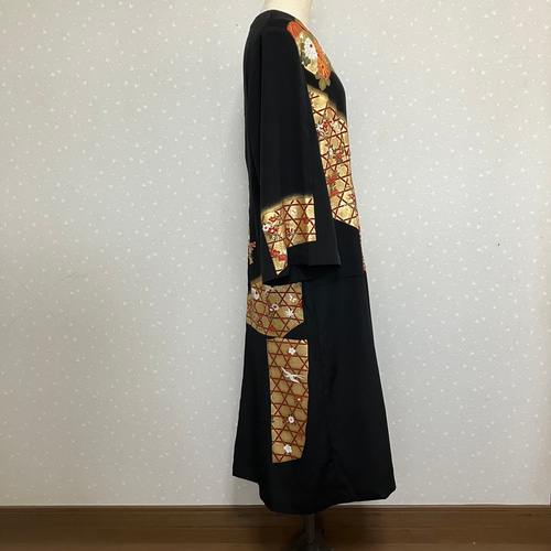 キュンです♥✨着物リメイク　М〜L　♥上品な留袖ドレス✨ キュンです♥✨着物リメイク♥留袖ドレス✨4L〜*⁠\⁠0⁠/⁠*