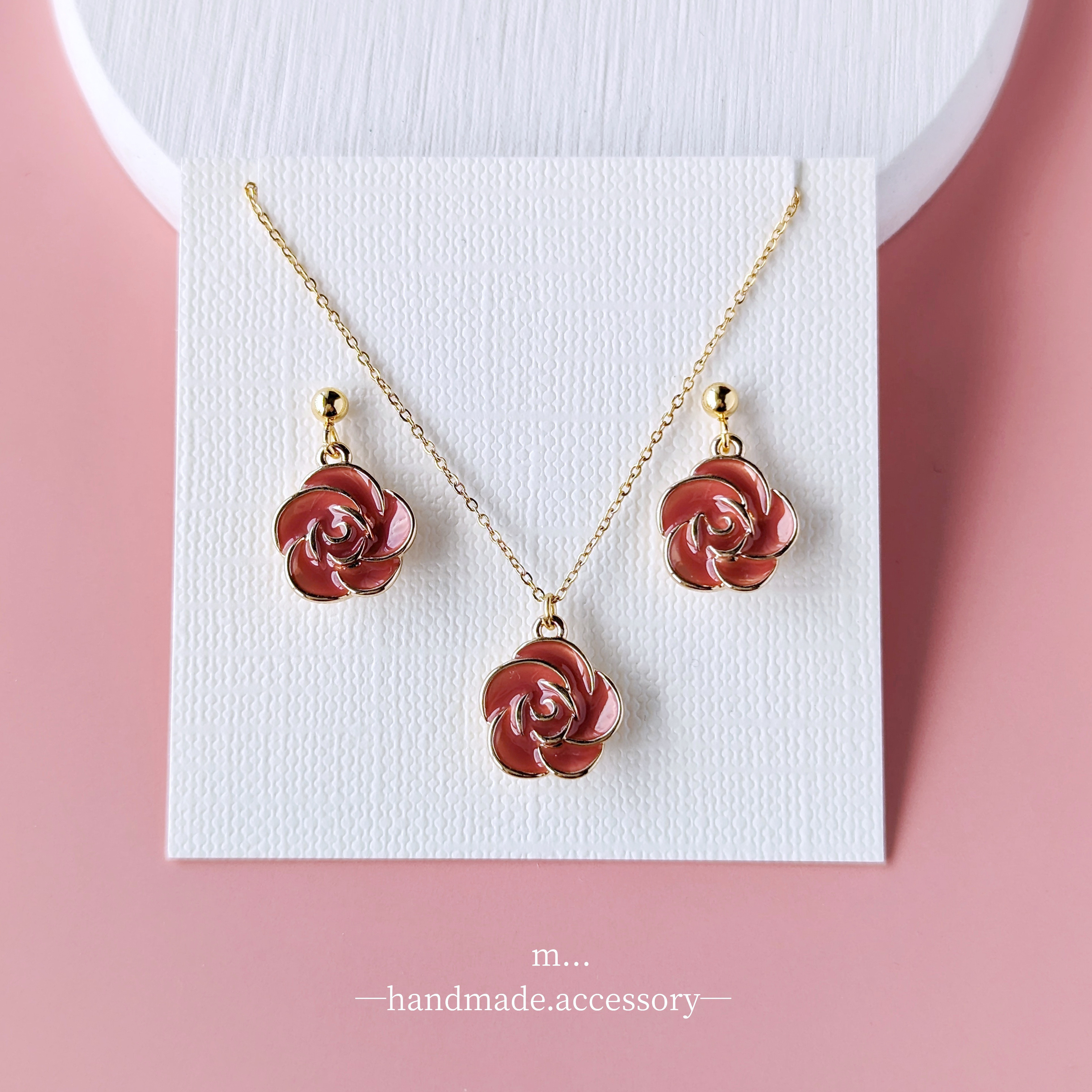 春の超早割2026【特集掲載】＊2点セット＊ ブラウンレッドローズの1粒ピアス/イヤリング＆ネックレス