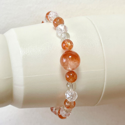 サンストーン＋ゴールデンラブラドライト＋クラック水晶のブレスレット