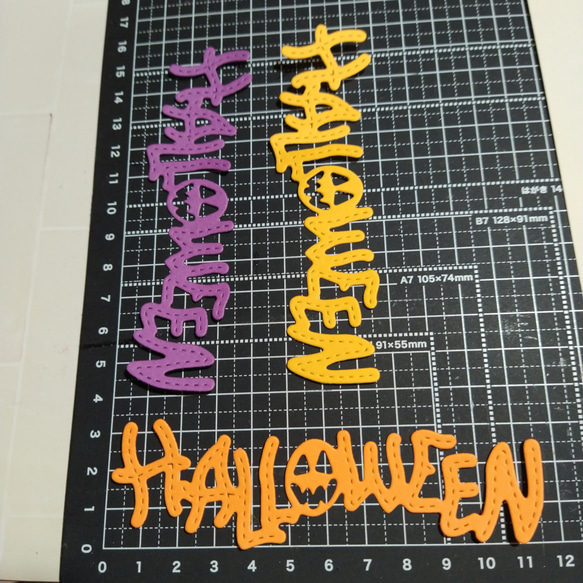 ダイカット ハロウィン 文字 3色 15枚 クラフトパンチ コラージュ アルバム 2枚目の画像