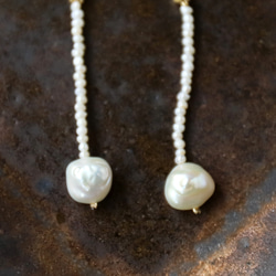 克氏珍珠和小淡水珍珠耳環 [14kgf] ・耳環 (#1046・#1047) 第4張的照片