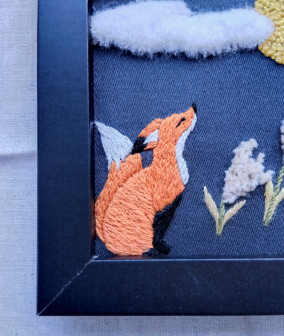 お月見しているキツネ　刺繍　額縁　狐　きつね　十五夜 11枚目の画像